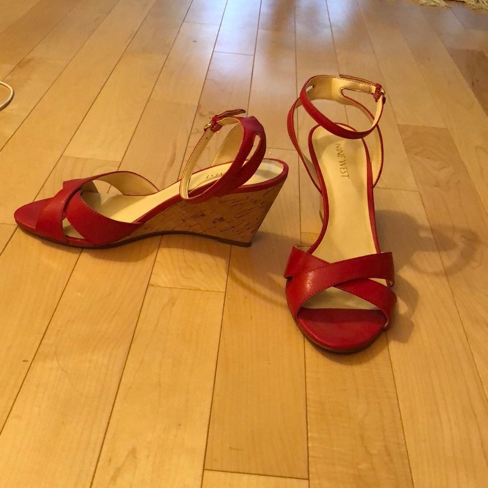 Red Wedges